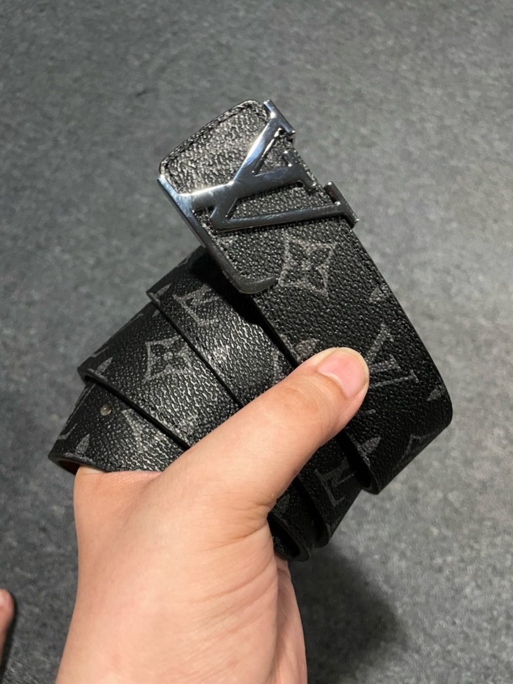 Louis Vuitton Tan Leather Belt with Stitched Edge
